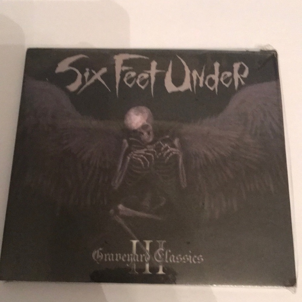 Six Feet Under -graveyard classics III cd